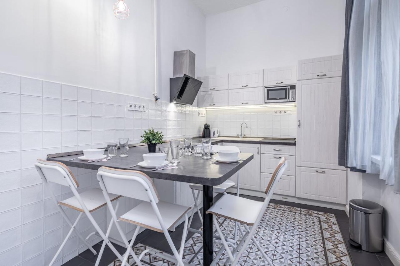 Central Luxury With Ac Appartamento Budapest